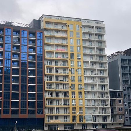 Бежевые Апартаменты Batoumi Extérieur photo